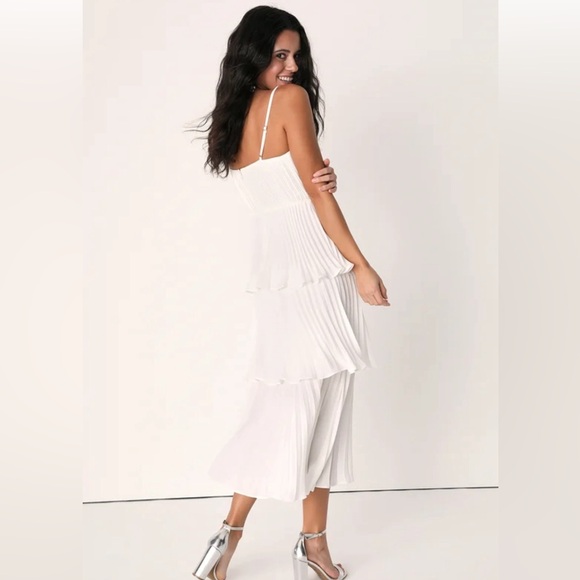 Lulus Cascading Crush White Tiered Bustier Midi Dress Size Small - Picture 2 of 4